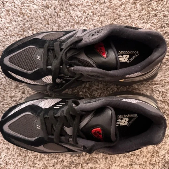 New Balance9060 Black and Gray Sneakers